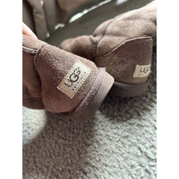 UGG Classic Women Size 6 Tall Winter Snow Boots Brown Mid Calf 5805 - Picture 5 of 6